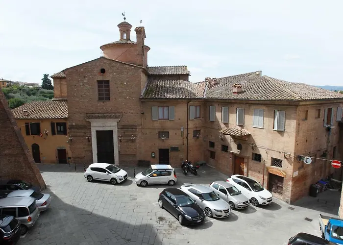 Apartment Casa Piazzetta Siena